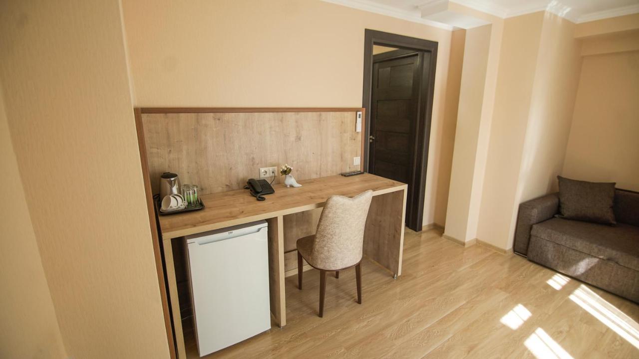 Hotel Juralius Tbilisi Zewnętrze zdjęcie